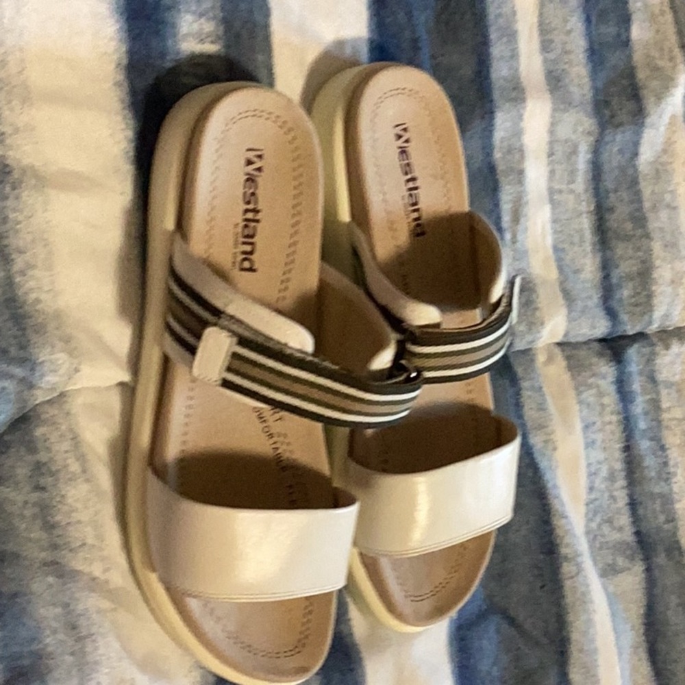 Westland sandals NWOT